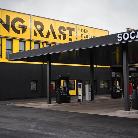 Ringrast Das Erlebnishotel Beim Red Bull Ring Spielberg Bei Knittelfeld Exterior photo